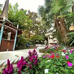 Milton Boutique - Adults Only 4*