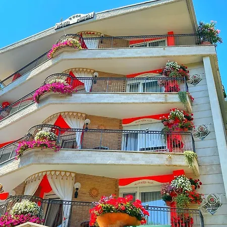 호텔 Milton Boutique - Adults Only