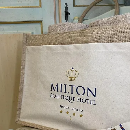 Milton Boutique - Adults Only Отель 4*