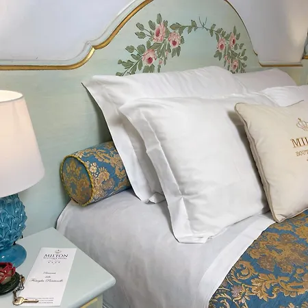 Milton Boutique - Adults Only Отель 4*
