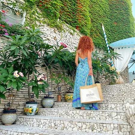 Milton Boutique - Adults Only 4*