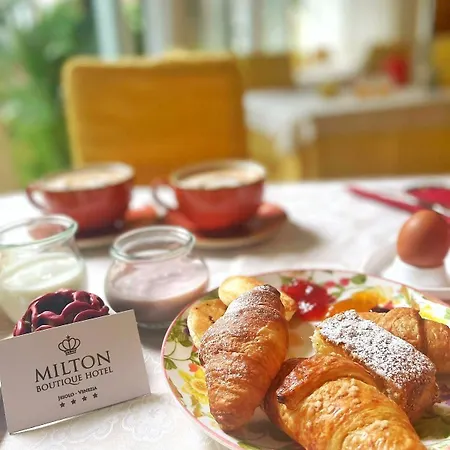 فندق Milton Boutique - Adults Only ليدو دي يسولو