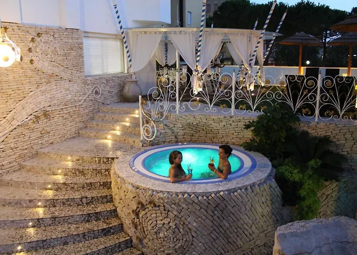 Milton Boutique - Adults Only ホテル 4*